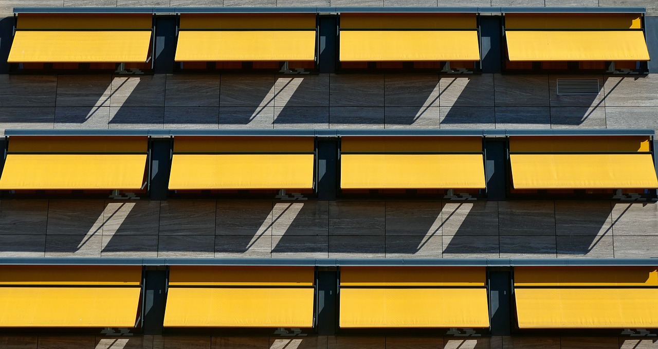 Geniet van de zomer in stijl met buitenzonwering