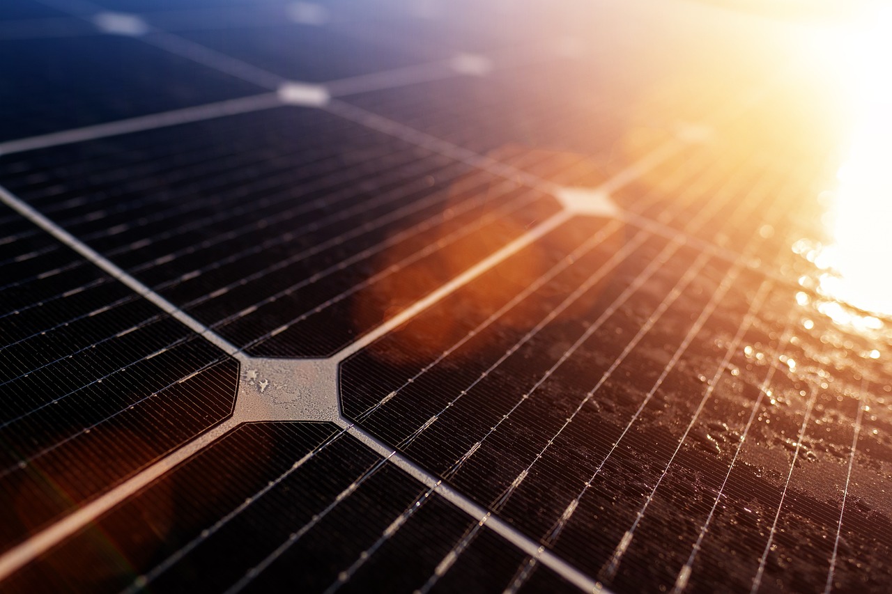 Duurzaamheid in de spotlight: zonnepanelen als bouw- en verbouwtrend