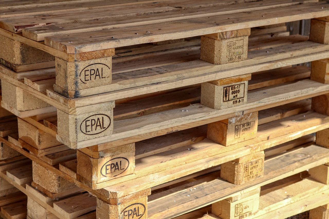 Duurzaamheid en efficiëntie met de juiste pallets in de bouwsector