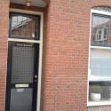 hetzelfde huis na oplevering,gereinigd en voorzien van strakke kalk/cementvoeg